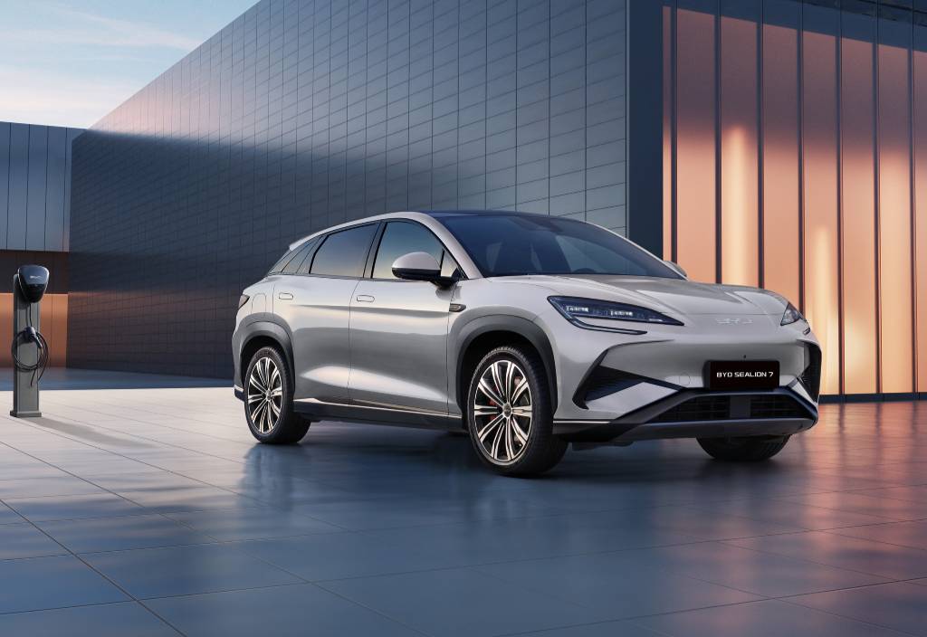 08、SEALION 7_LHD_KV_City_Static_Right Front 45°_download_Expansion_JPG 5000px